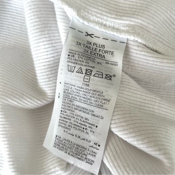 Old Navy Short Tie Sleeve Rib Knit Tee Top V-Neck White Size 3X Plus - Picture 7 of 9